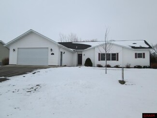 203 Maple St, Mapleton, MN 56065
