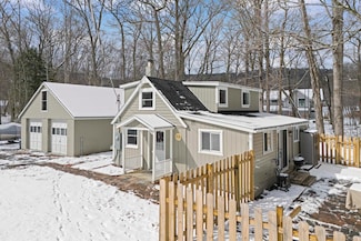9 Foster Cir, Enfield, NH 03748