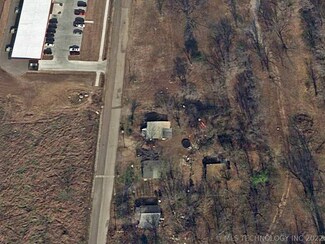 308 Basin Ave, Tahlequah, OK 74464