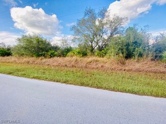 4403 E 6th St, Lehigh Acres, FL 33972