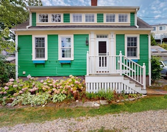 6 Lovetts Ct, Provincetown, MA 02657