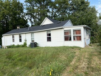 1421 E Elmhurst Ave, Peoria, IL 61603