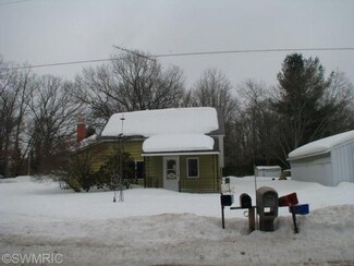 6743 E Marshall Rd, Fountain, MI 49410