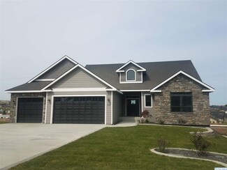 754 S Pittsburg St, Kennewick, WA 99336