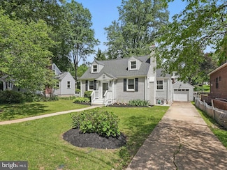 6924 Jefferson Ave, Falls Church, VA 22042