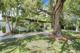 5891 SW 83rd St, Miami, FL 33143