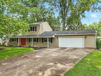 475 Bluejay Trail, MacEdonia, OH 44056