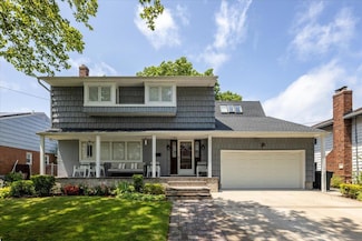994 S End, Woodmere, NY 11598