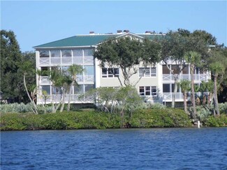 8785 E Orchid Island Cir Unit 201, Vero Beach, FL 32963