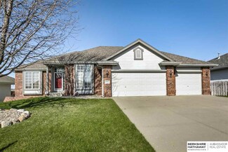 8536 S 97th Ave, La Vista, NE 68128