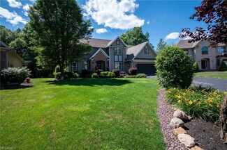 1936 Celestial Dr NE, Warren, OH 44484