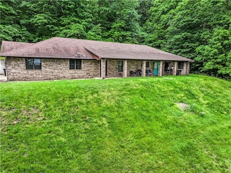 169 Mulberry Ln, Holiday Island, AR 72631