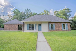 2025 Falconcrest Dr, Denham Springs, LA 70726
