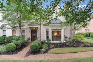 3805 Poplar Ave, Memphis, TN 38111