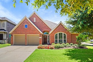 6831 Miller Shadow Ln, Sugar Land, TX 77479