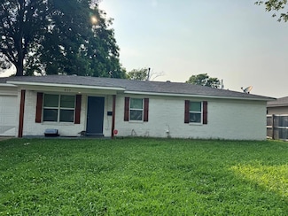 805 Walnut Dr, West Memphis, AR 72301