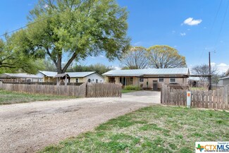 350 Gallagher Rd, Mc Queeney, TX 78123
