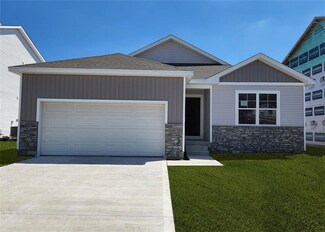10420 Southerwick Place, Johnston, IA 50131