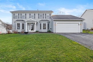 994 Kensington Ct, Victor, NY 14564