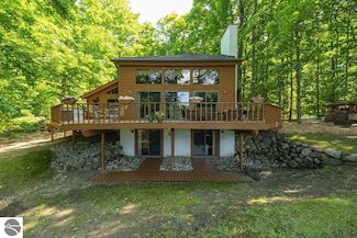6842 Rue de Montagne, Mancelona, MI 49659