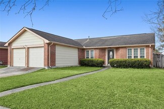 1504 Swan Ct, Gretna, LA 70056