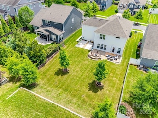 16008 Weeping Valley Dr, Fort Mill, SC 29715