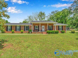 901 Hood Ave, Scottsboro, AL 35769