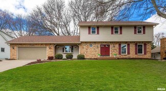 2226 E 47th St, Davenport, IA 52807