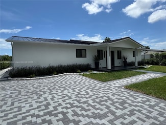 20221 SW 118th Ave, Miami, FL 33177