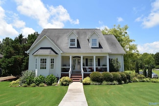 5520 Cedar Mill Dr N, Guntersville, AL 35976