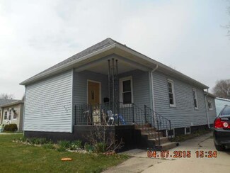 404 W 3rd St, Spring Valley, IL 61362