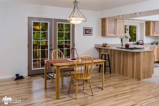 18864 Mountain Rd, Chugiak, AK 99567