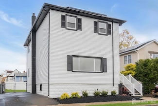 74 Fiat Ave, Iselin, NJ 08830