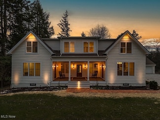 14 Stokes Ln, Hudson, OH 44236