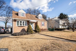96 Corson Ave, Trenton, NJ 08619