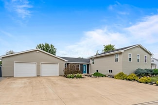 1267 N Dundee Trail, Bucyrus, OH 44820