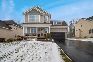 13 Revere Run, Mechanicville, NY 12118
