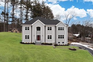 1 Woodcutter Rd, North Reading, MA 01864