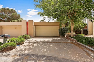 5744 Mira Grande Dr, El Paso, TX 79912