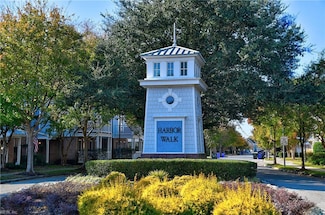 8264 N View Blvd, Norfolk, VA 23518