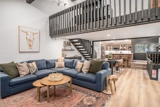 25 Santiago Rd Unit 25, Mammoth Lakes, CA 93546