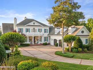 2220 Moreland Dr, Wilmington, NC 28405