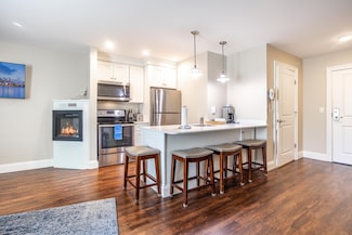 1 Ocean Ave Unit 406/408 Fraction 4, York, ME 03909