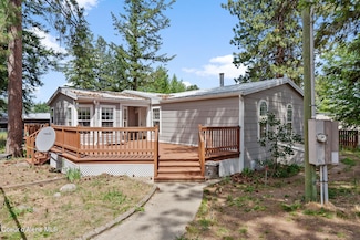 32653 N 6th Ave, Spirit Lake, ID 83869