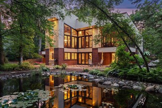 6221 Fox Meadow Ln, Edina, MN 55436