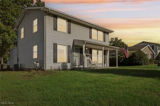 2324 Issaquah St, Cuyahoga Falls, OH 44221