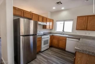 6328 Legend Falls St, North Las Vegas, NV 89081