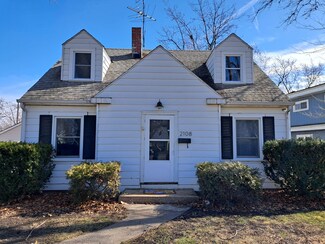2108 Washington Cir, Munster, IN 46321