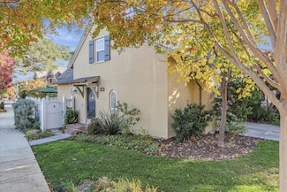 16870 Roberts Rd, Los Gatos, CA 95032