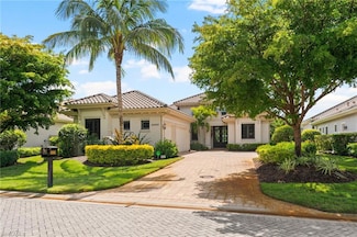 28886 Blaisdell Dr, Naples, FL 34119